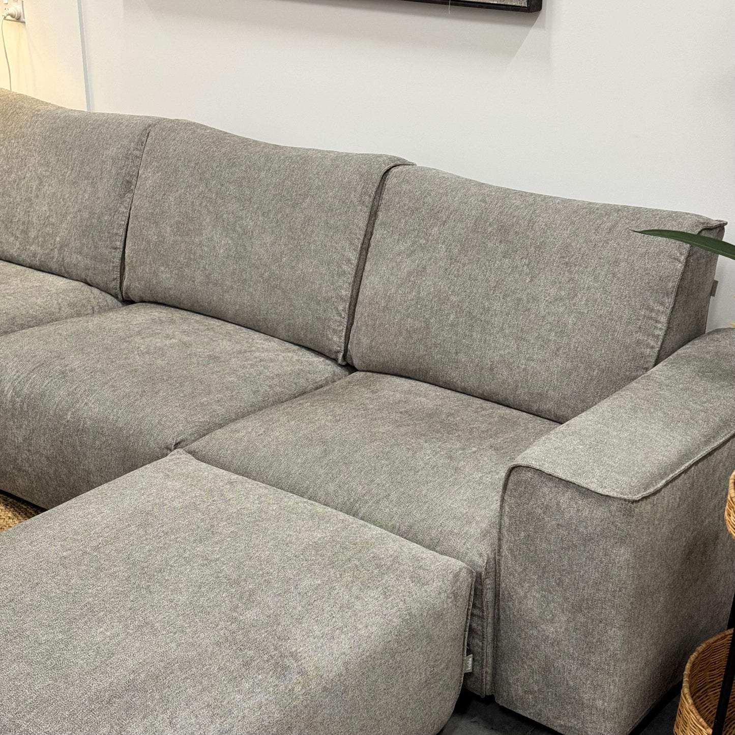 Koala Modern 4.5 Seater Sofa + Ottoman
