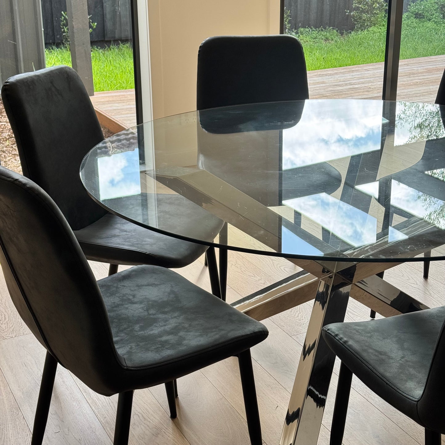 NIck Scali Glass Dining Table with 6 Freedom Leather Chairs