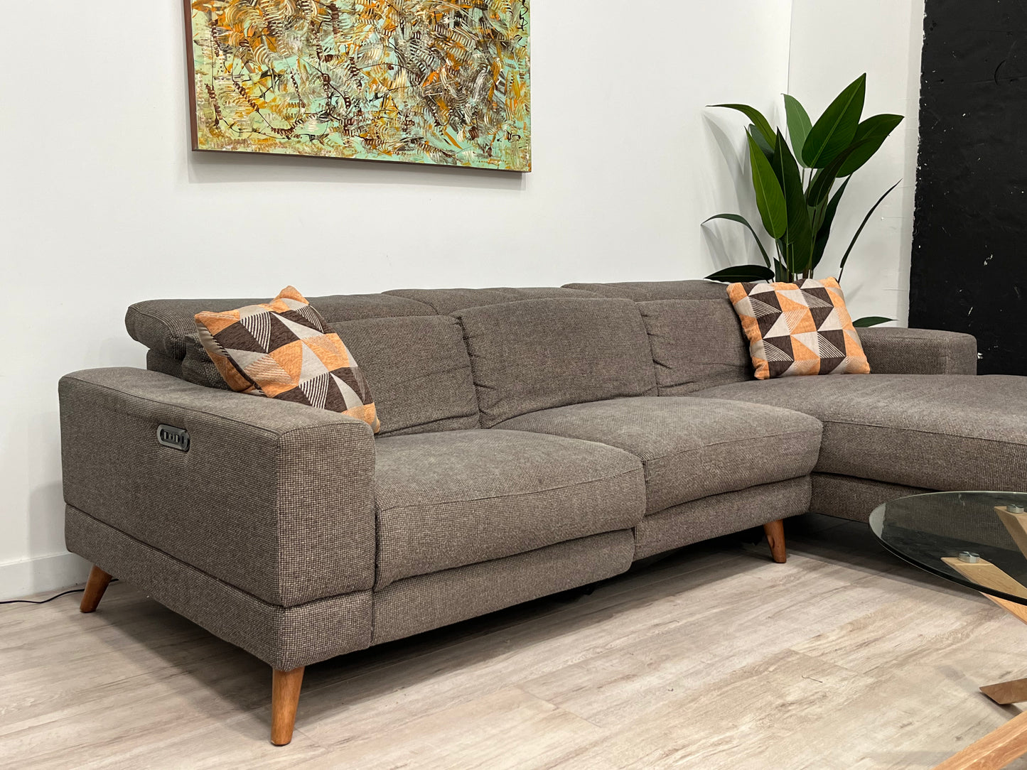 Plush 2.5 seat Electric Recliner with Chaise