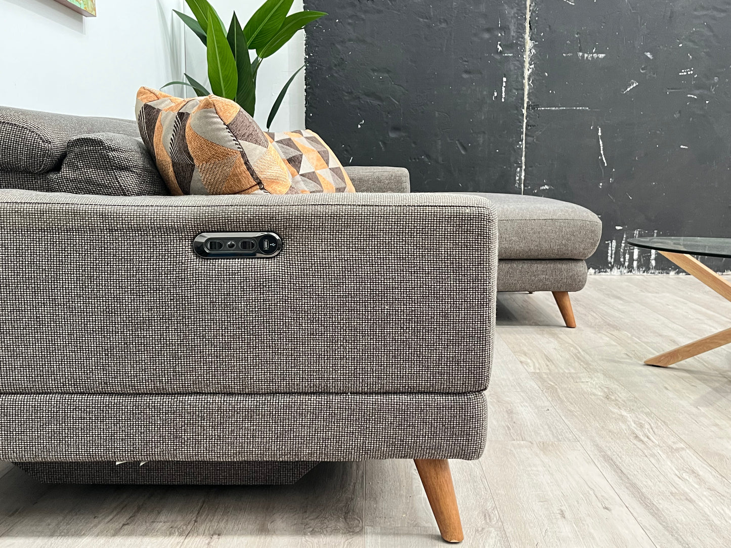 Plush 2.5 seat Electric Recliner with Chaise