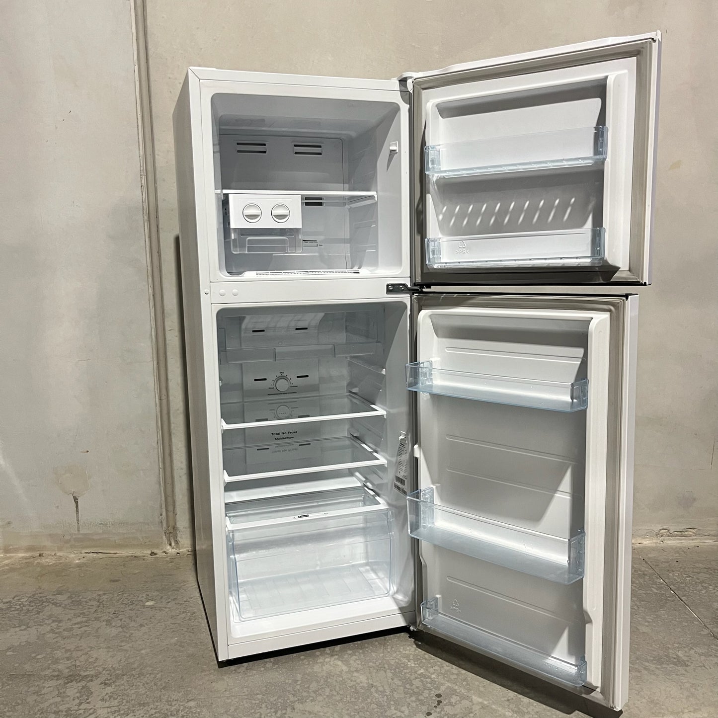 Hisense 230L Fridge