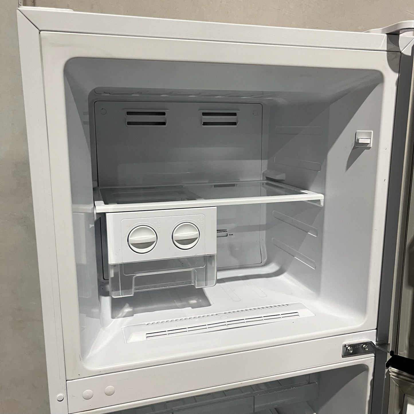 Hisense 230L Fridge