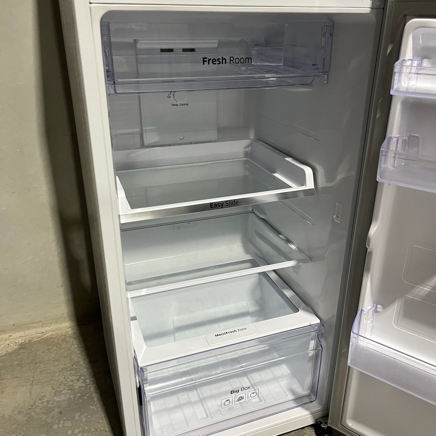 Samsung 341L Fridge