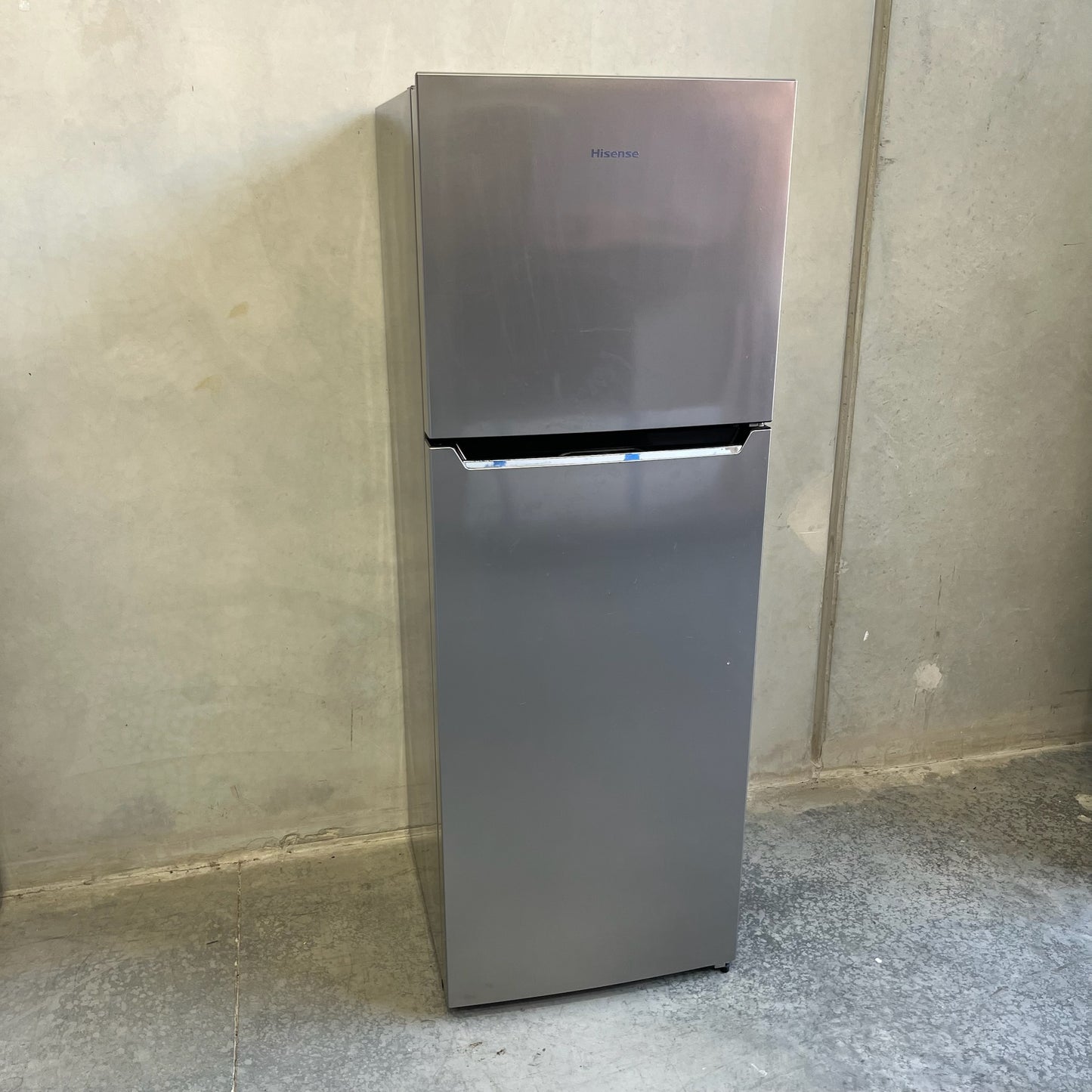 Hisense 350L Fridge
