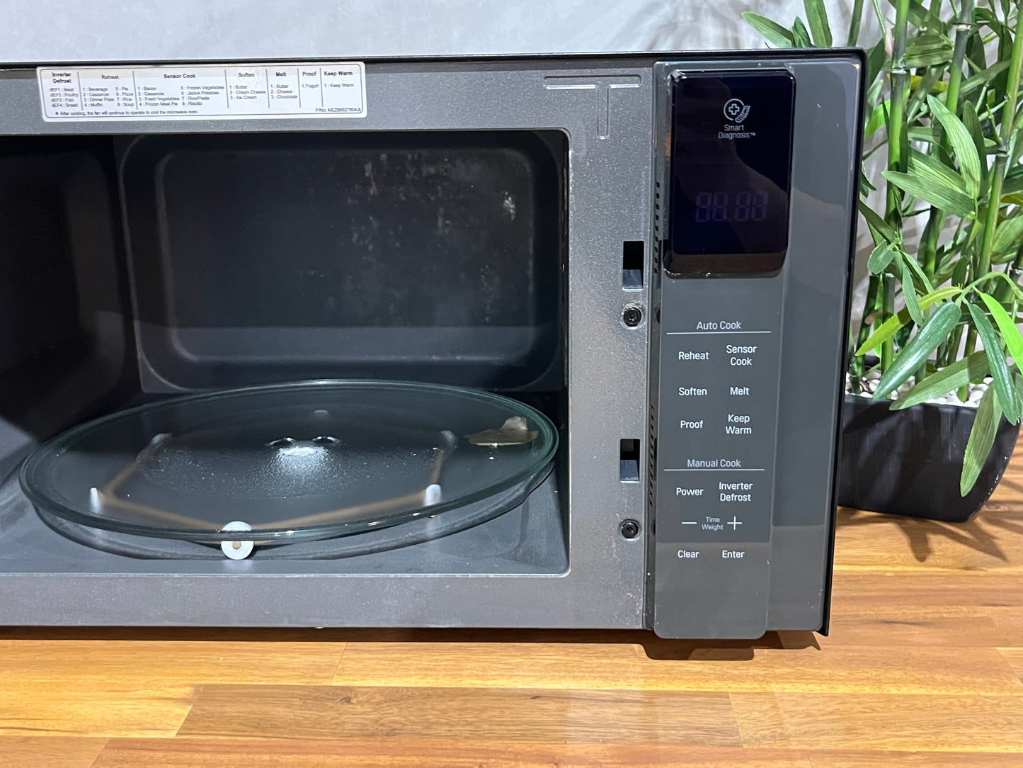 LG NeoChef 42L Smart Inverter Microwave Oven 1200W [MS42960BS]