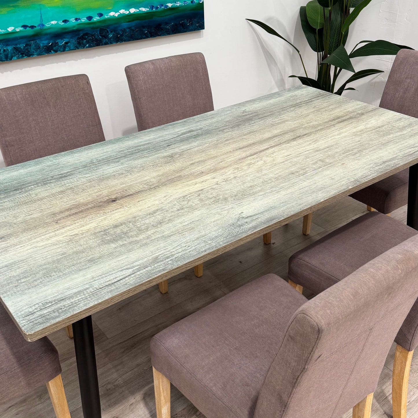 Dining Table with 6 Freedom Chairs