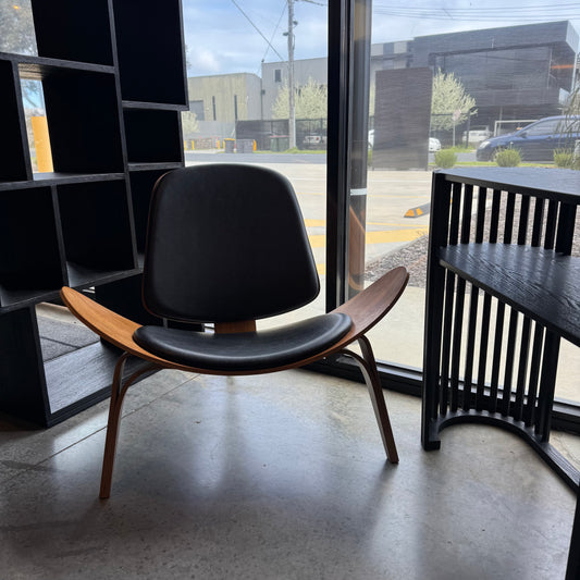 Han Wagner Shell Chair