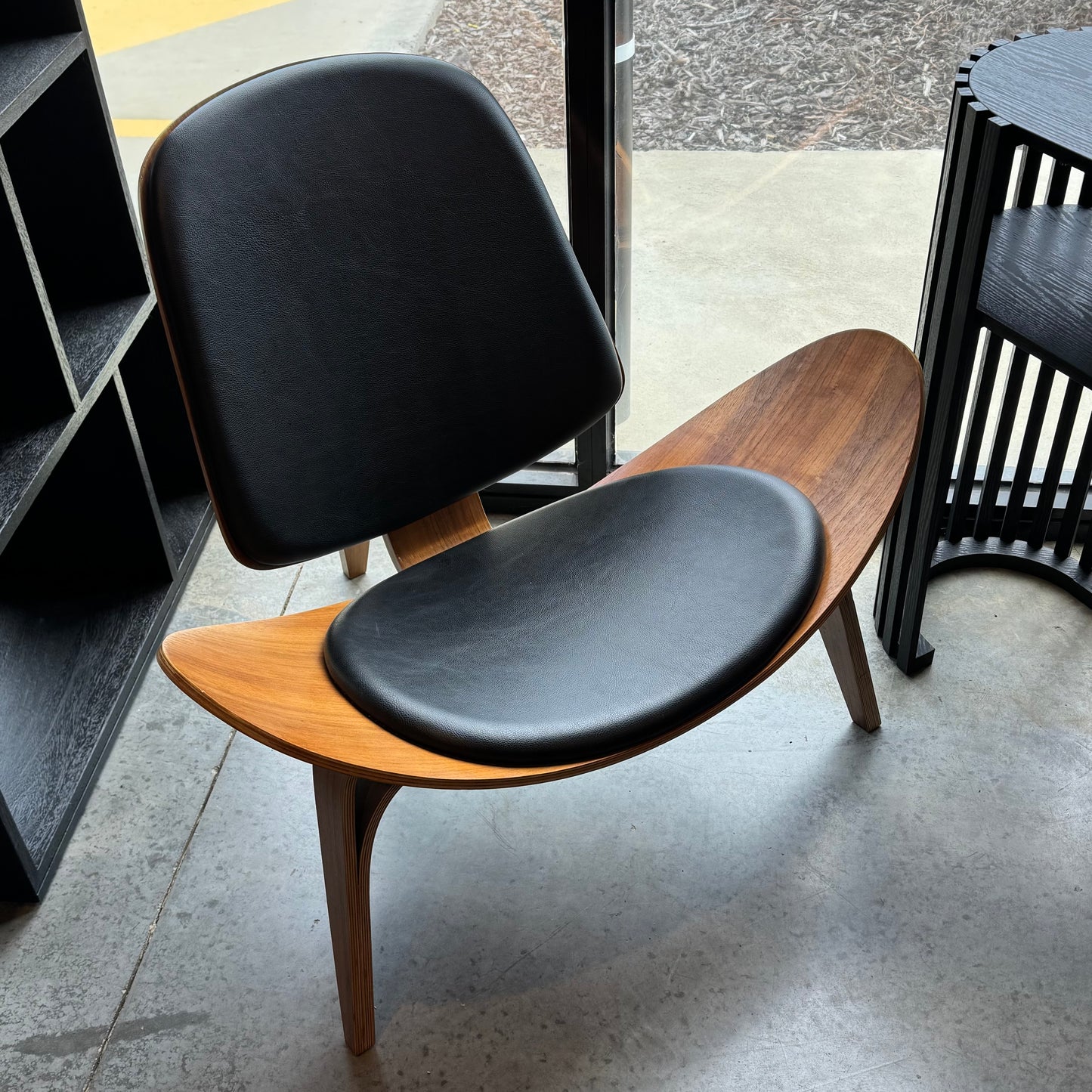 Han Wagner Shell Chair