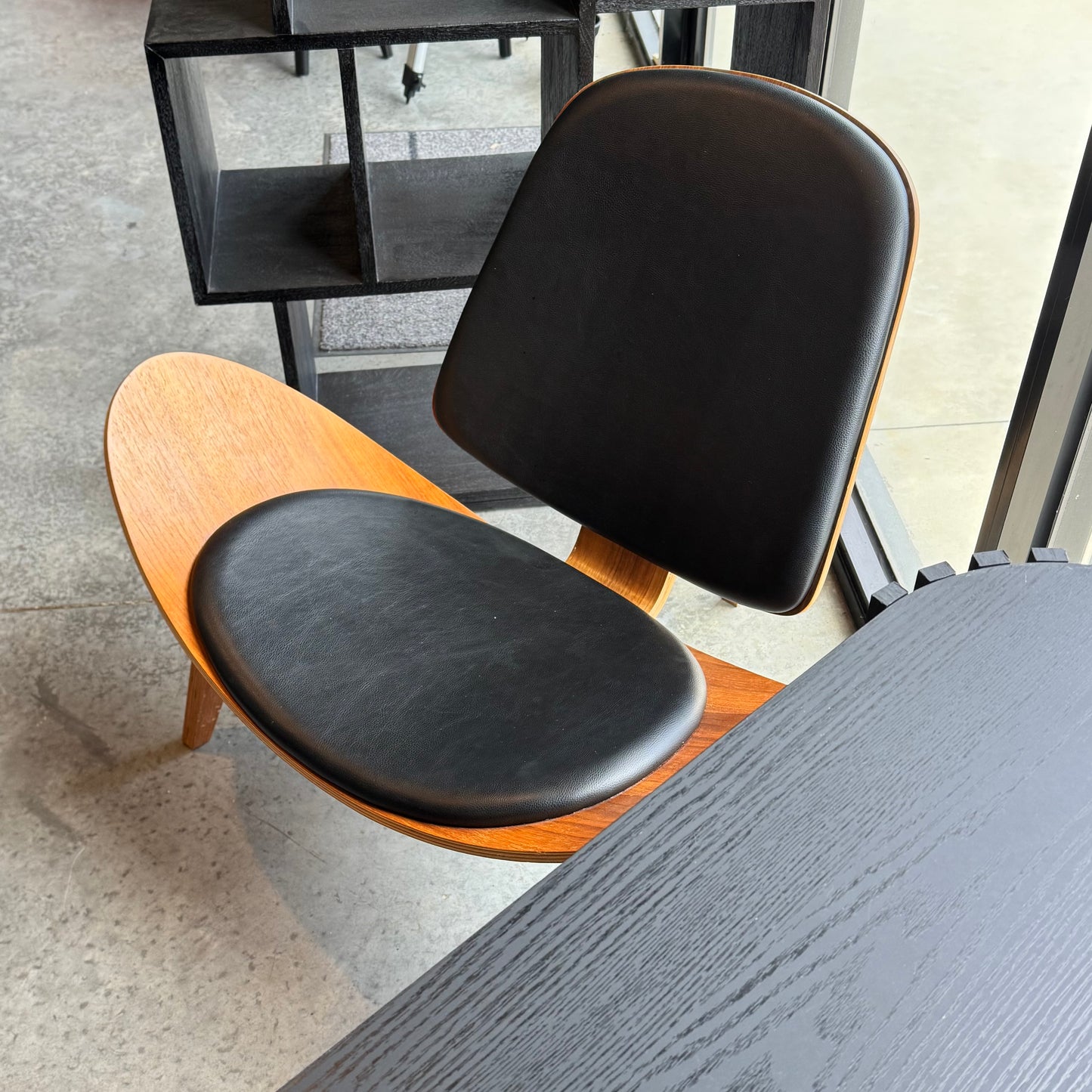 Han Wagner Shell Chair