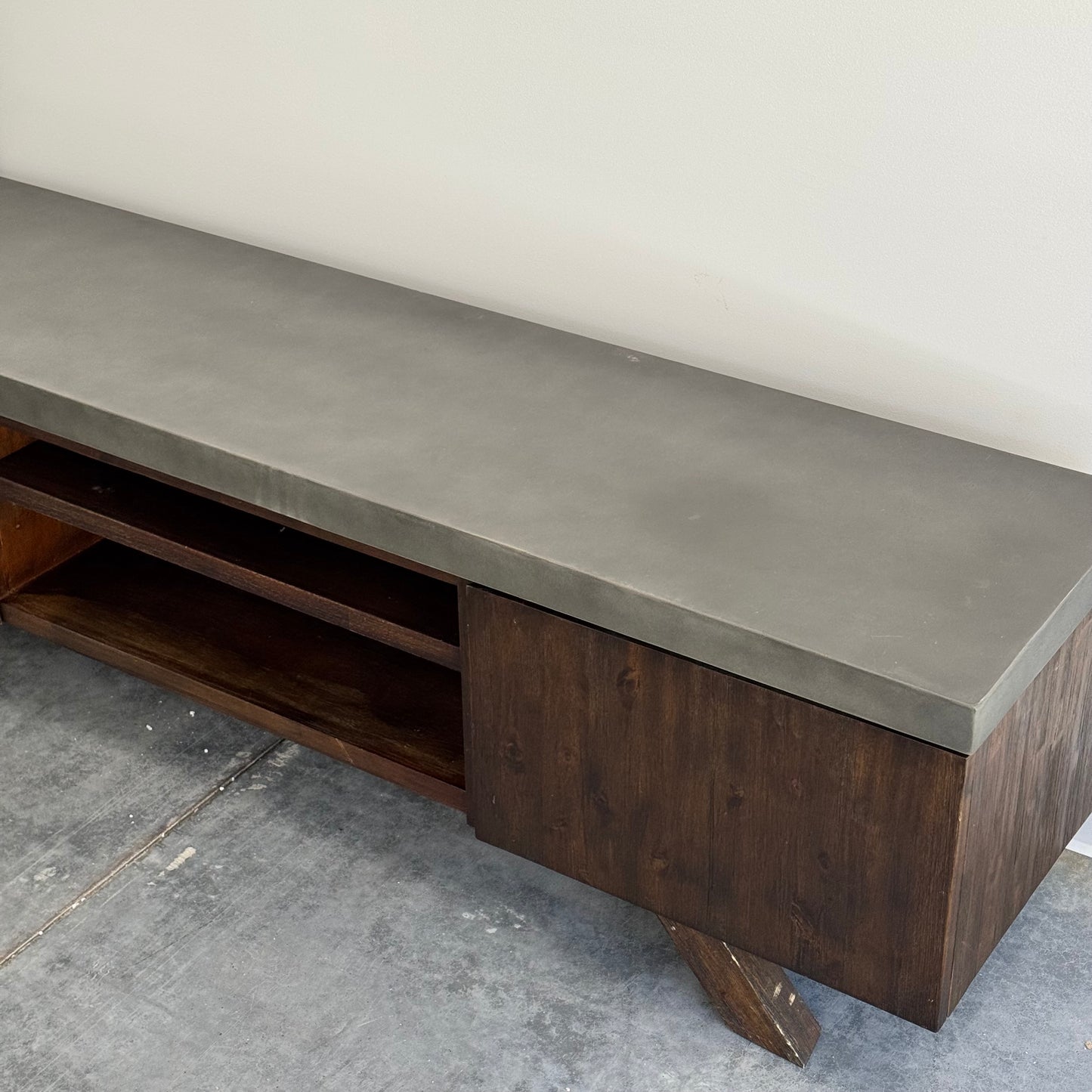 NIck Scali Cocorete TV Unit